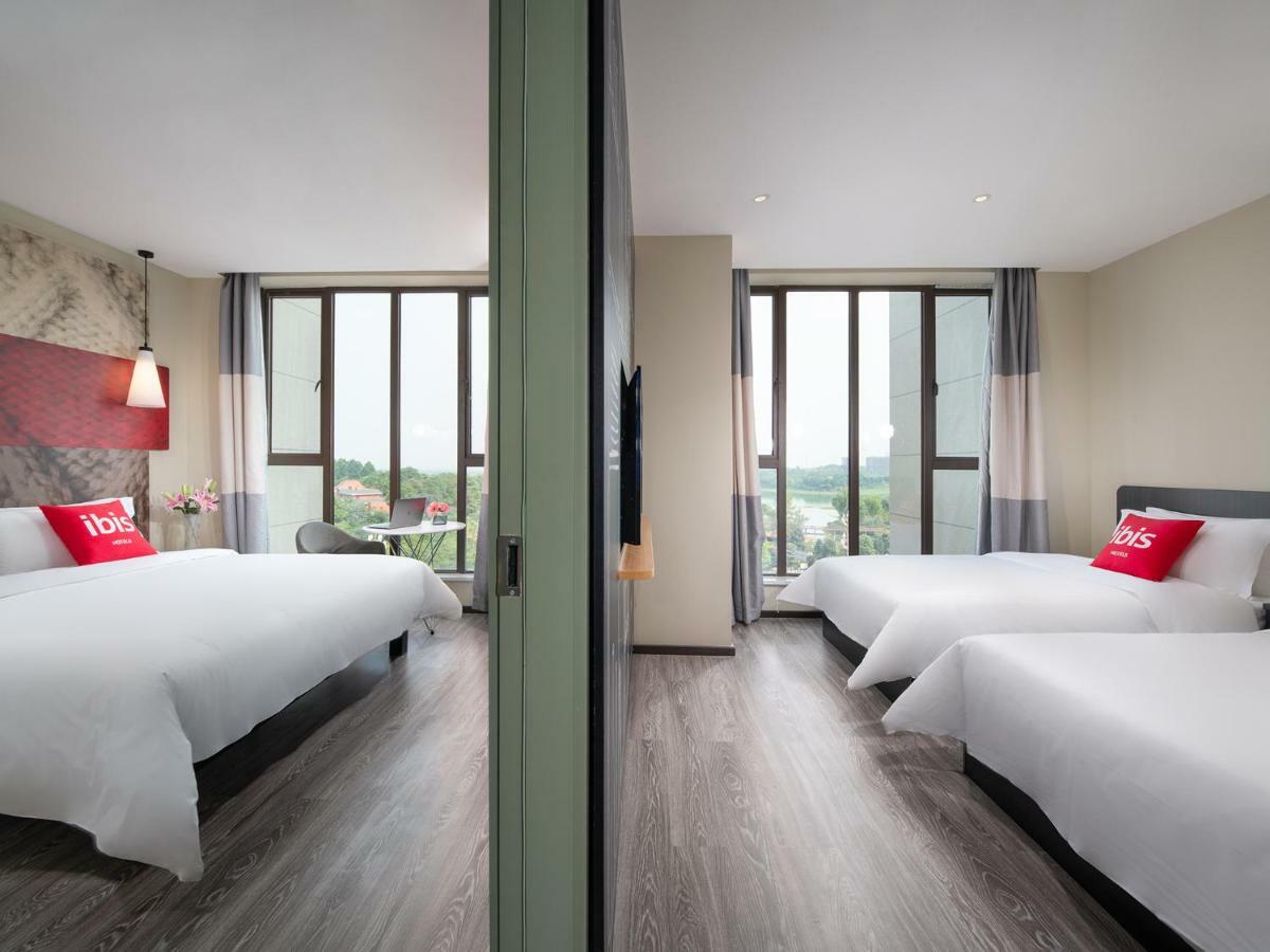 Ibis Hotel Emeishan Exterior foto